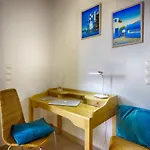 Spacious 4-bedroom With Private Pool And Stunning Sunset Views, 3 Minutes From The Afionas
