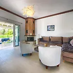Villa Spacious 4-bedroom With Private Pool And Stunning Sunset Views, 3 Minutes From The Afionas