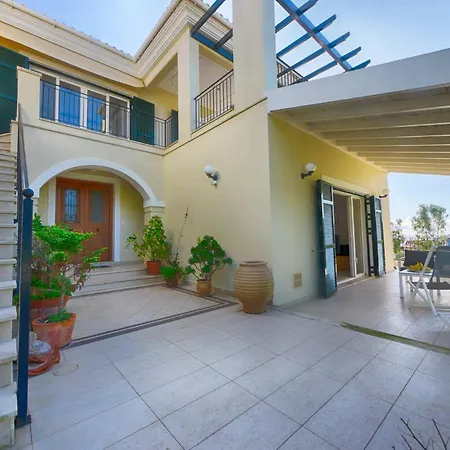 - 3 Minutes From The With Heated Eco-pool And Sunset View Villa *