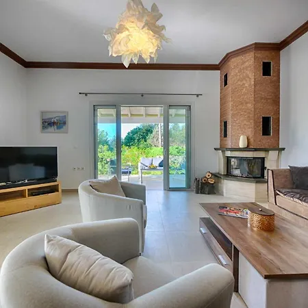 Vila Spacious 4-bedroom With Private Pool And Stunning Sunset Views, 3 Minutes From The