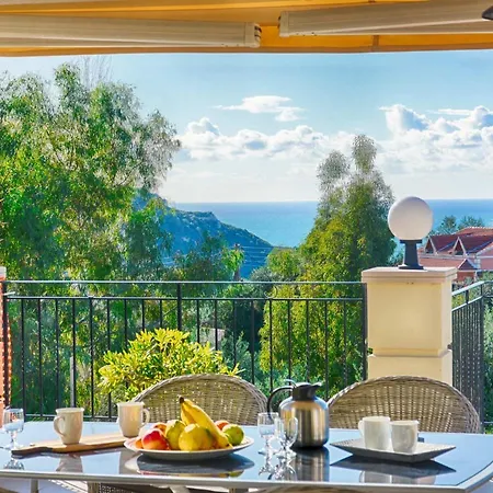 - 3 Minutes From The With Heated Eco-pool And Sunset View Afionas