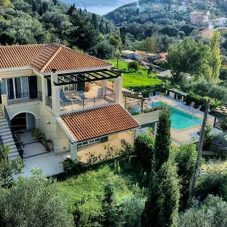 - 3 Minutes From The With Heated Eco-pool And Sunset View Villa Afionas