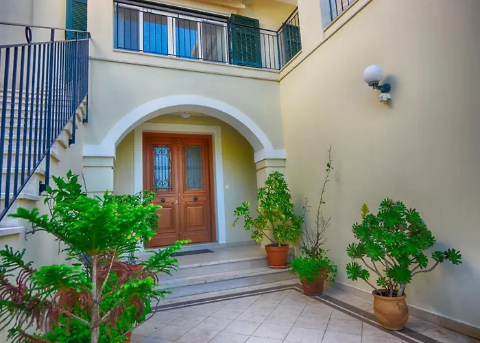 Willa Spacious 4-bedroom With Private Pool And Stunning Sunset Views, 3 Minutes From The