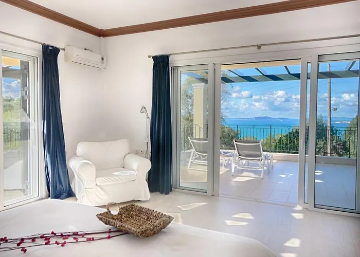 Willa Spacious 4-bedroom With Private Pool And Stunning Sunset Views, 3 Minutes From The *