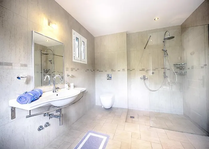 Willa Spacious 4-bedroom With Private Pool And Stunning Sunset Views, 3 Minutes From The Afión