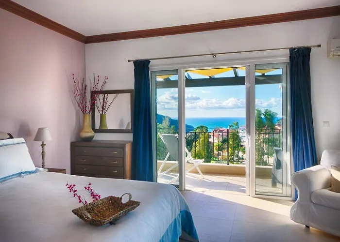 Willa Spacious 4-bedroom With Private Pool And Stunning Sunset Views, 3 Minutes From The Afión