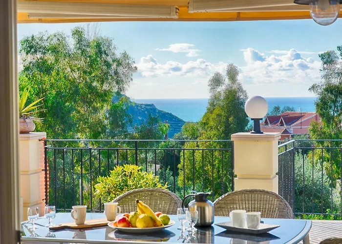 Spacious 4-bedroom With Private Pool And Stunning Sunset Views, 3 Minutes From The Afión