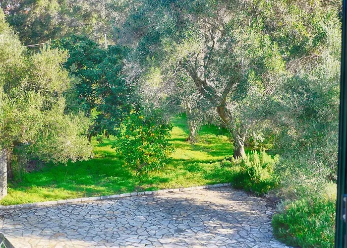 Willa Spacious 4-bedroom With Private Pool And Stunning Sunset Views, 3 Minutes From The