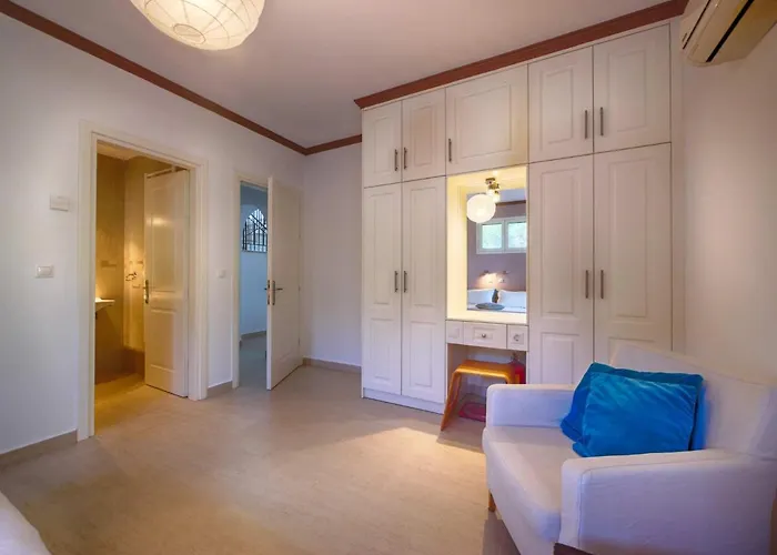 Spacious 4-bedroom With Private Pool And Stunning Sunset Views, 3 Minutes From The Willa Afión